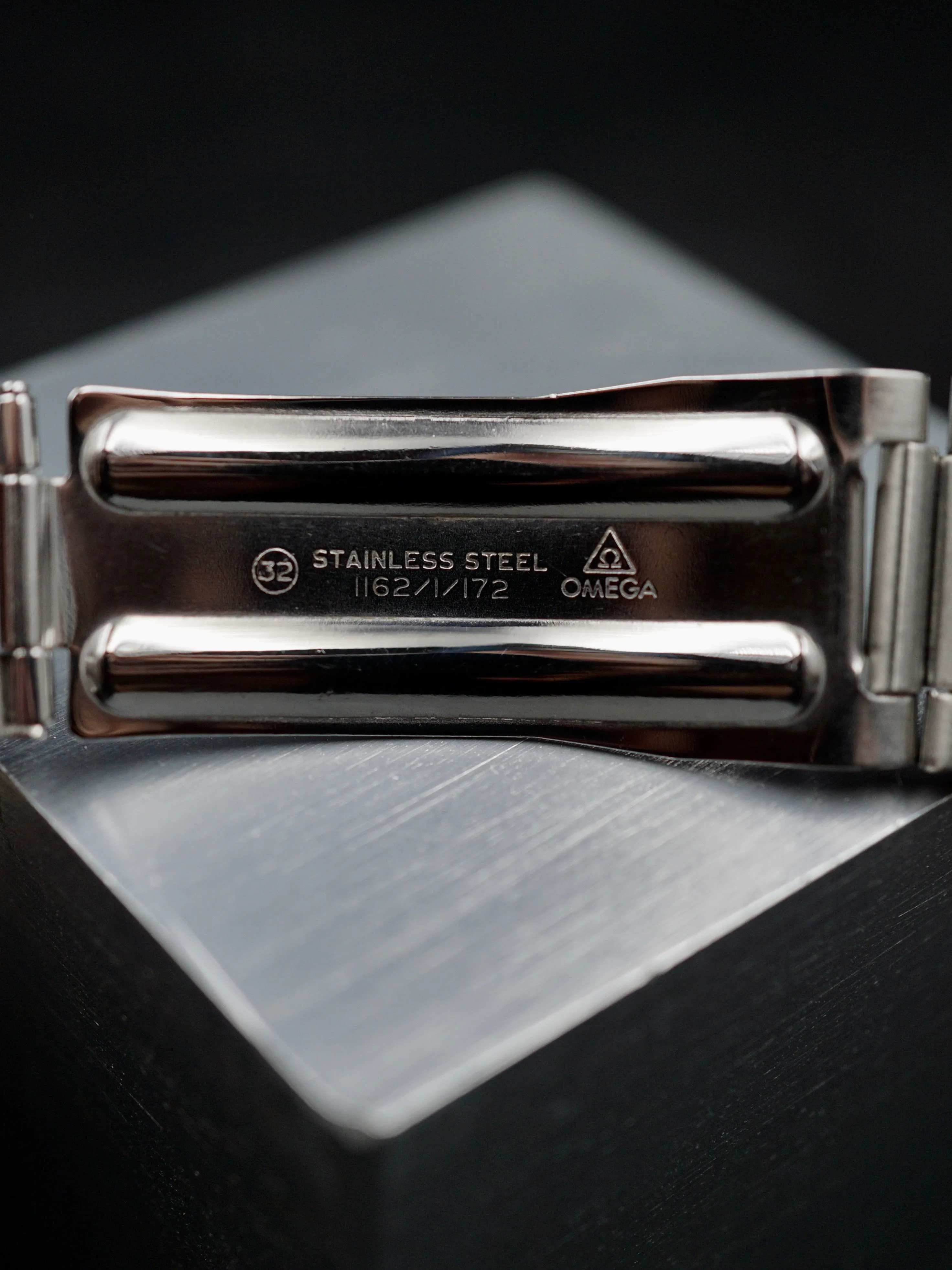 1975 OMEGA SPEEDMASTER Ref. 176.0016