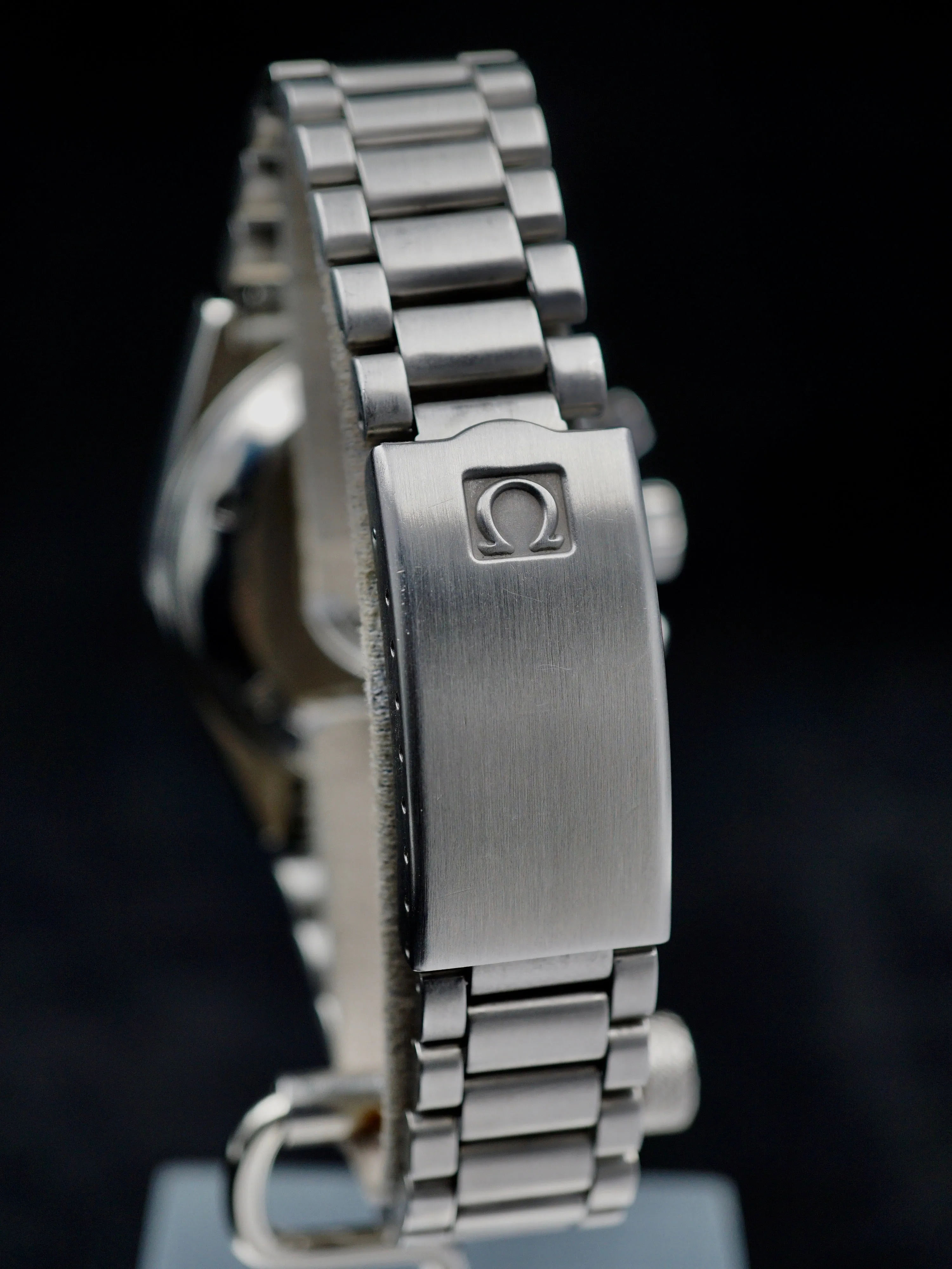 1975 OMEGA SPEEDMASTER Ref. 176.0016