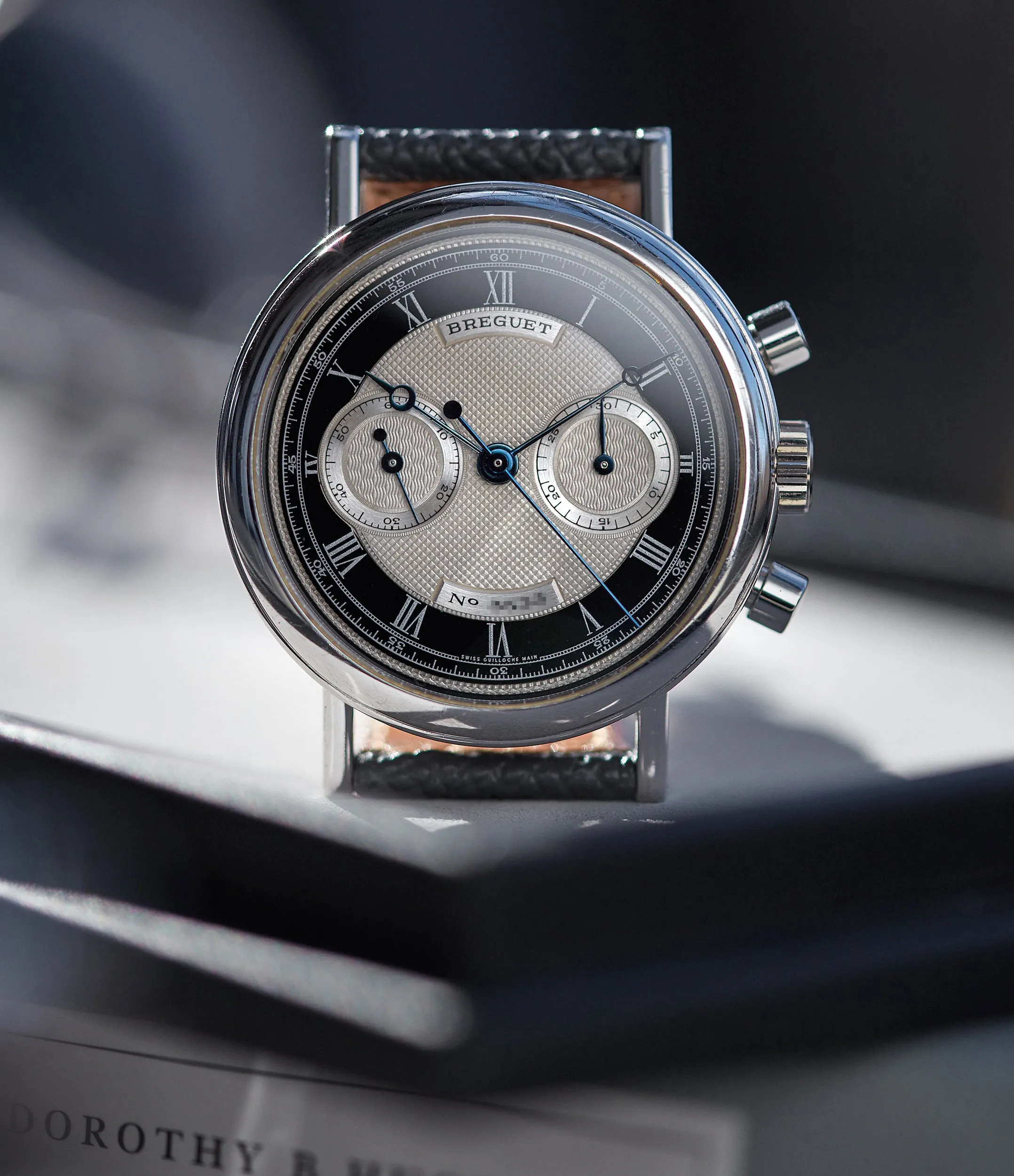 3237 | Tuxedo Dial | White Gold
