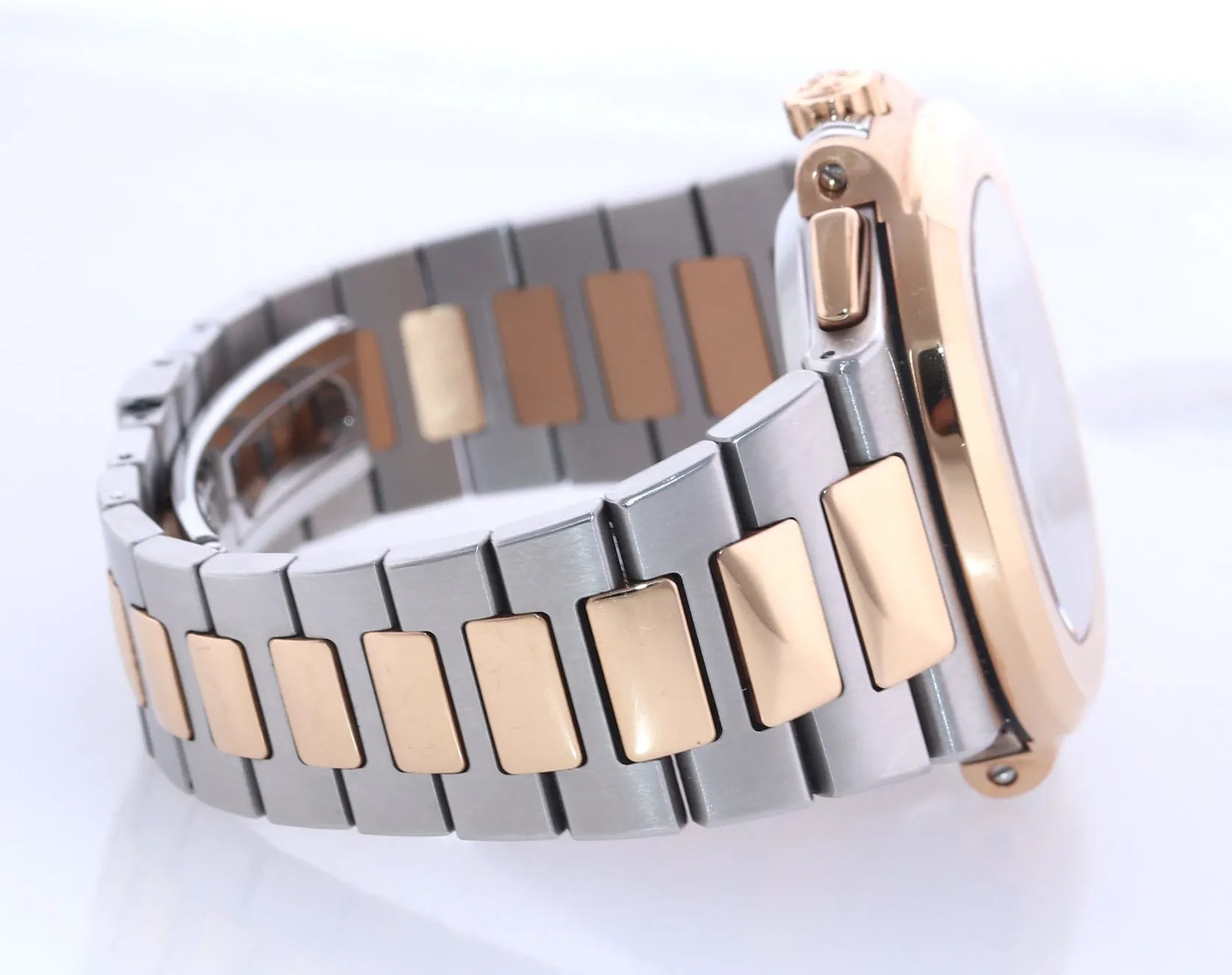 5980AR Patek Philippe Nautilus Rose Gold Two Tone Steel Blue 40.5m Watch Box