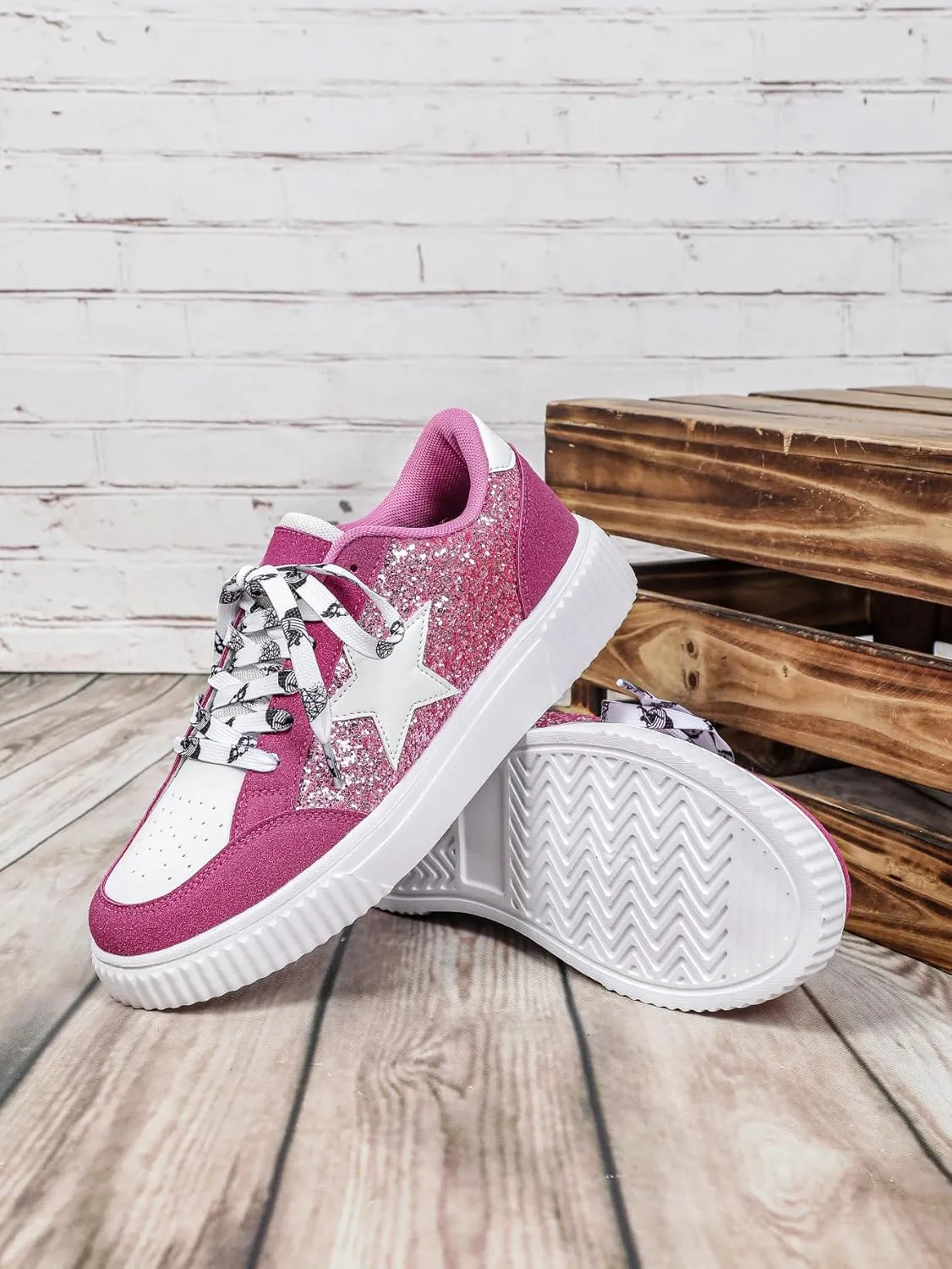 Canvas Glitter Y2K Retro Star Sneakers Comfortable Rubber Sole Shoes for Women Holiday Travel Daily Wear Matching Couple Outfit Aesthetic Star Skate Style