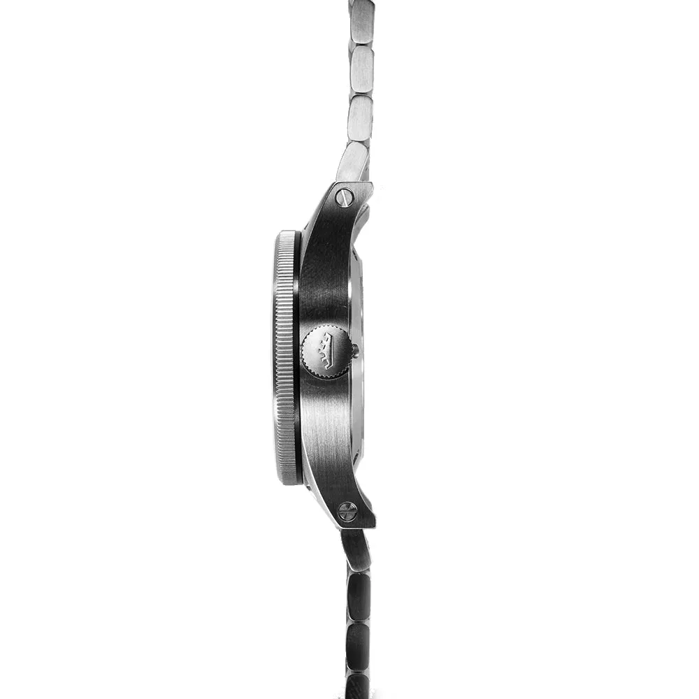 Fortis Flieger F-39 Automatic On Block Bracelet