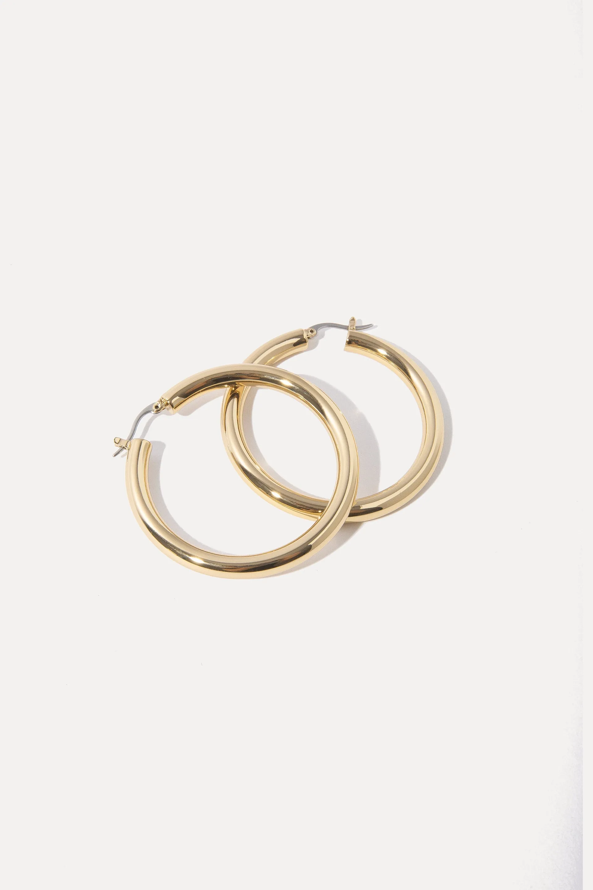 Freda Hoops in Gold