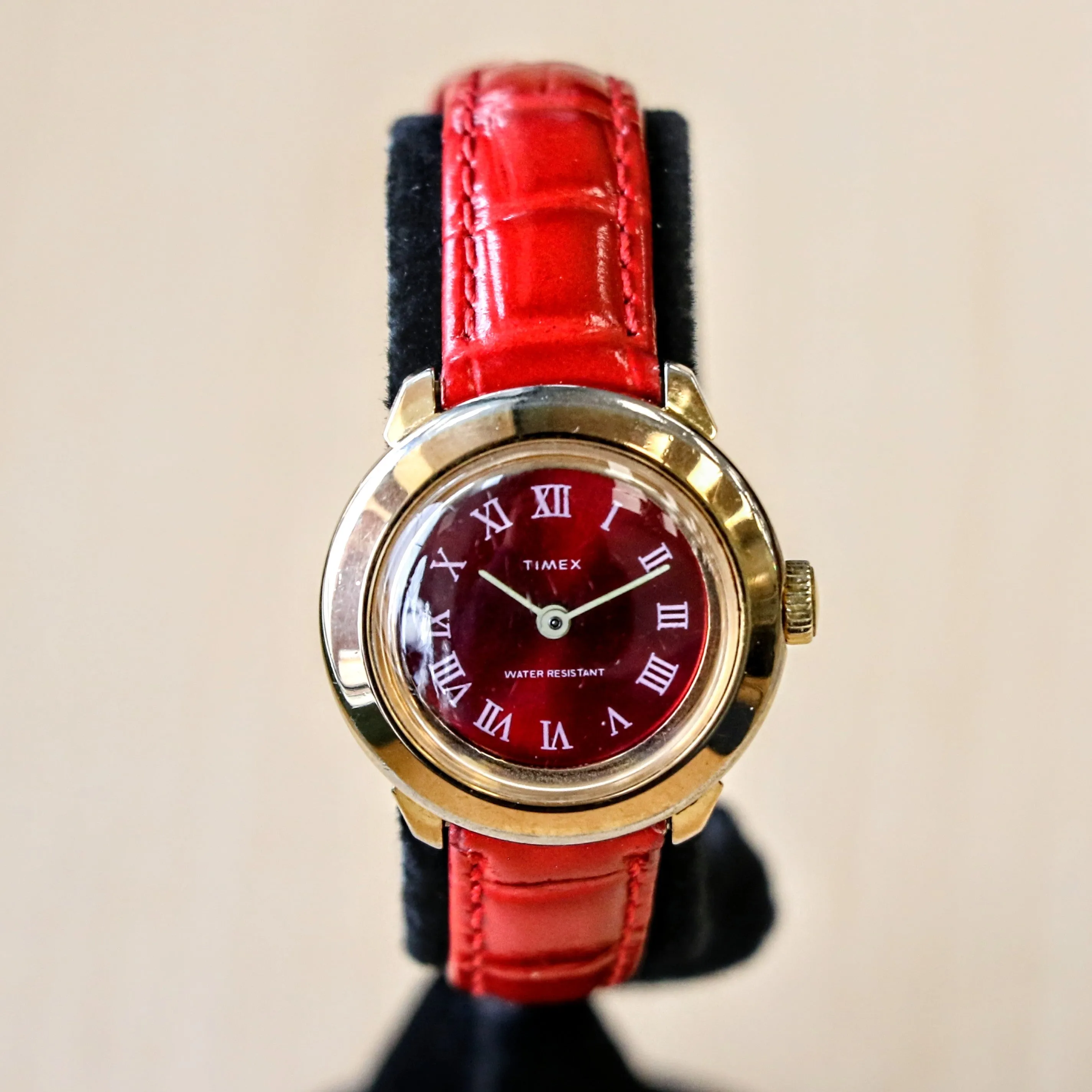 Ladies TIMEX Mechanical Watch Red Dial Vintage Wristwatch 26mm Water Resistant
