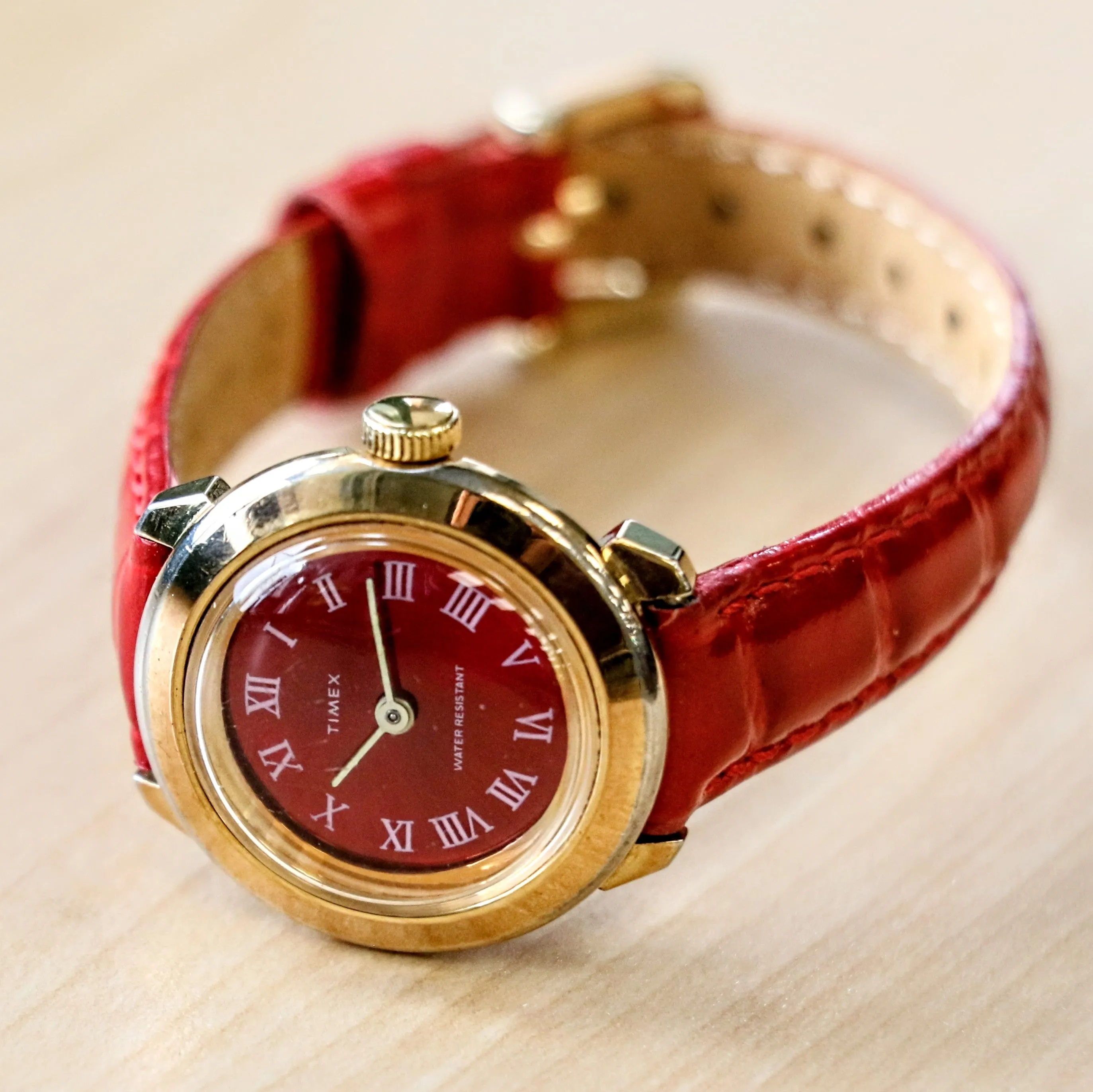 Ladies TIMEX Mechanical Watch Red Dial Vintage Wristwatch 26mm Water Resistant