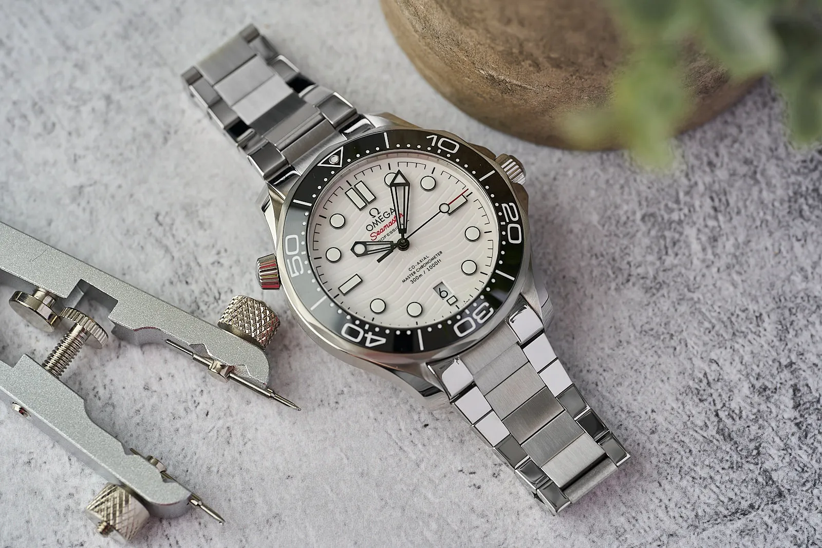 US1035 Flat Link Bracelet (Omega Seamaster 300m)